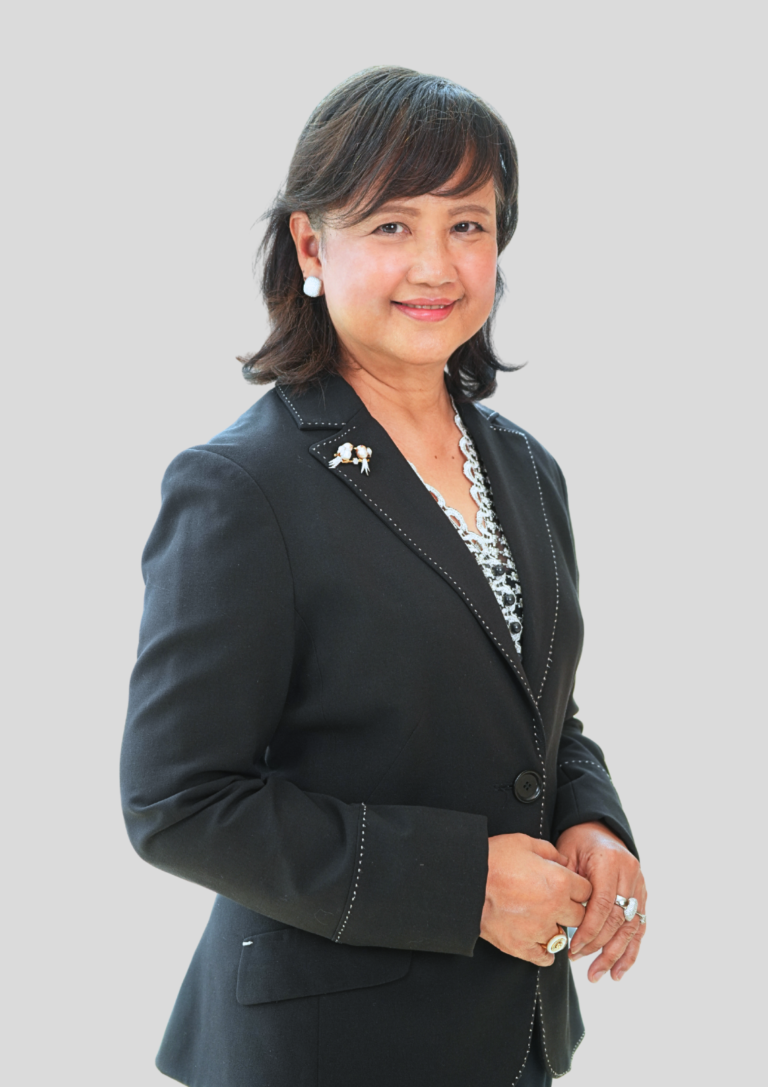 นางจันทิรา ยิมเรวัต วิวัฒน์รัตน์